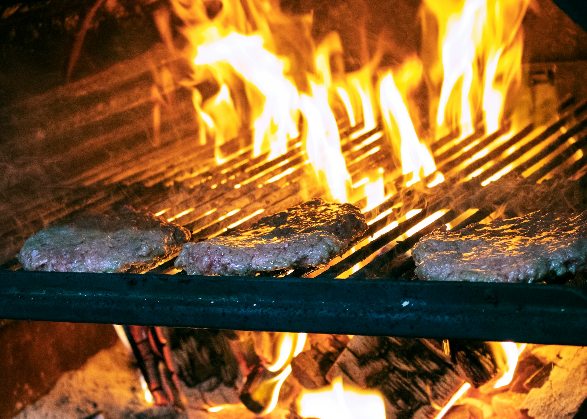 Innovative Carnivore Hamburger Creations